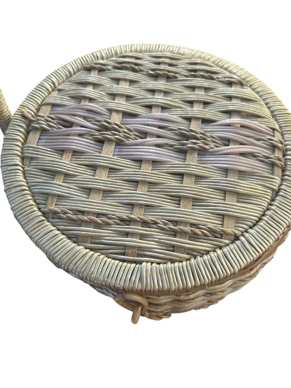vintage wicker sewing basket,